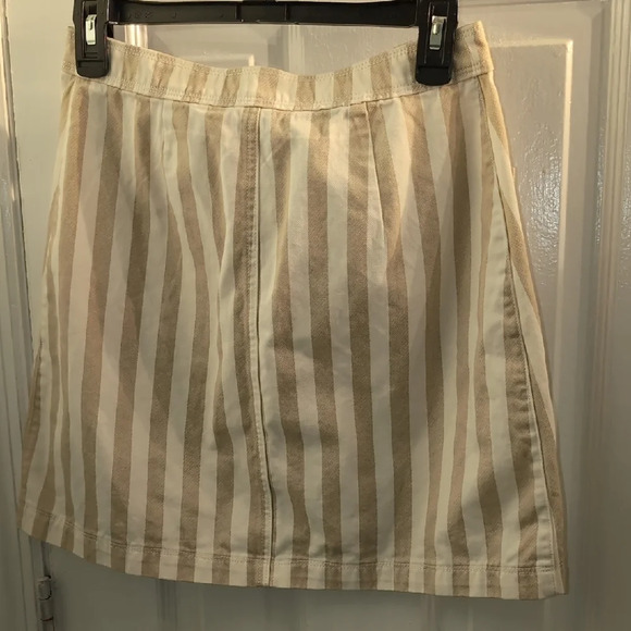 Old Navy Tan and Cream Striped Mini Skirt - Picture 3 of 6